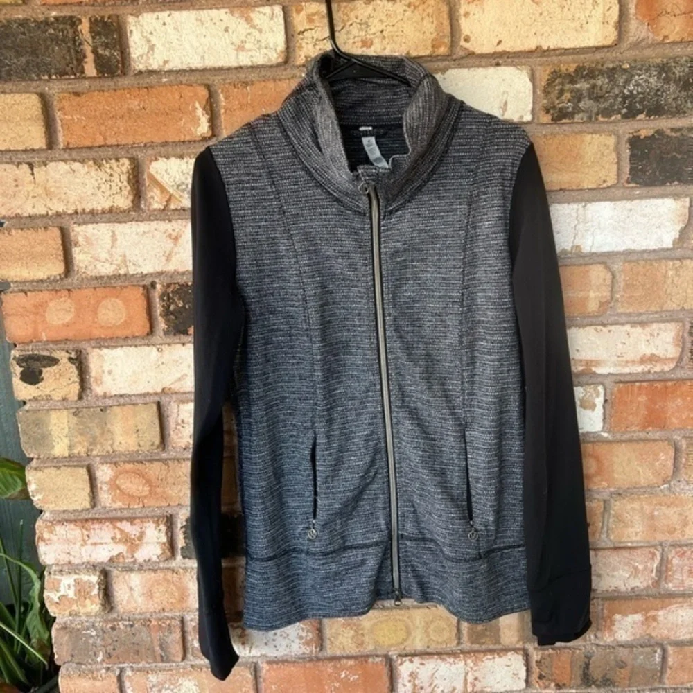 Lululemon Daily Yoga Jacket Reversible Slub Denim Purple Haze